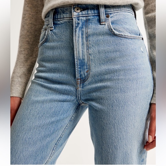 EUC Abercrombie & Fitch Light Denim Jeans The 90’s Straight Ultra High Rise - Picture 14 of 16